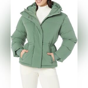 New Amazon Essentials Women's Short Waisted Puffer Jacket,xs